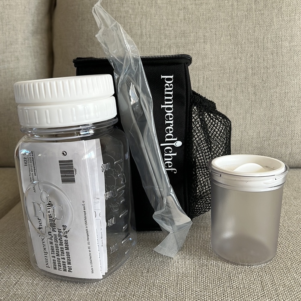 Pampered Chef Make & Take Mason Jar, insulated bag set - never used! - Picture 4 of 4